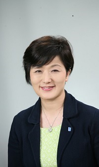 藤村七美prof